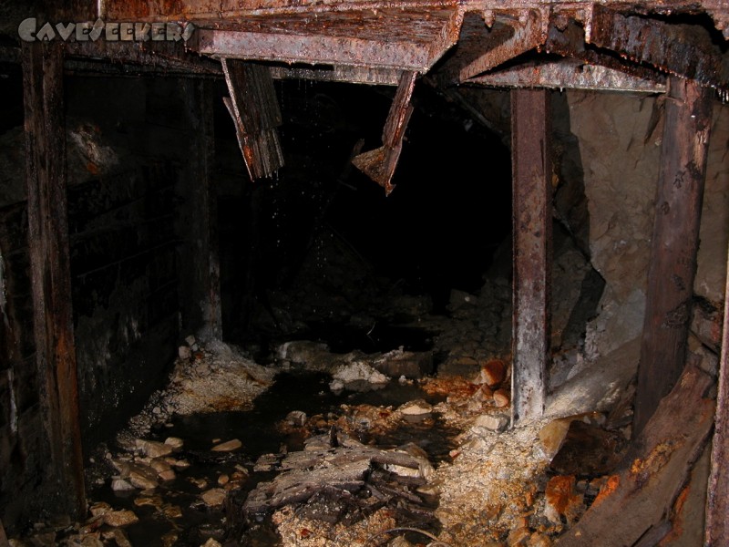 Erzgrube G.: Füllschnauze am Ende des Schrapperberges