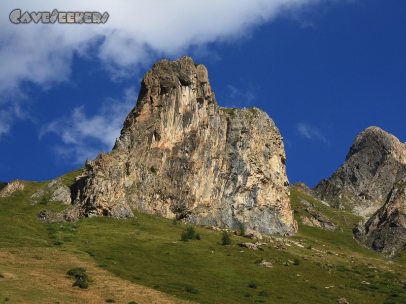 Obstanser Tropfsteinhöhle - Ein Berg. Obstanser Tropfsteinhöhle - Ein Berg.