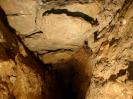 Rostnagelhöhle - Die Deckensituation unter dem Gulli ist beängstigend. Nicht jedoch für echte Männer.