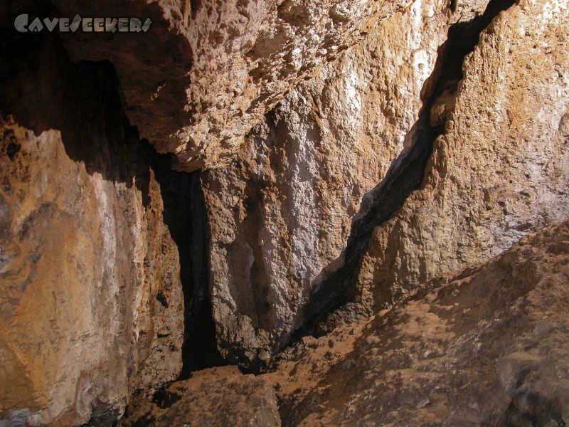 Anton-Völkel-Grotte: Spalte.