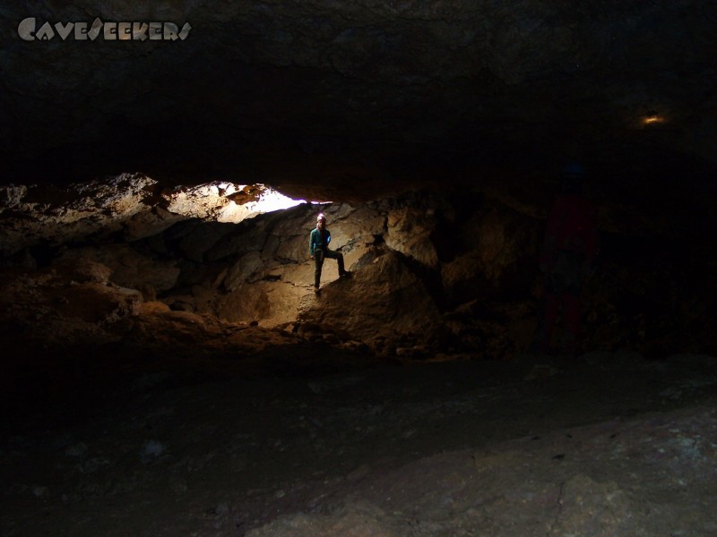 Bauernhöhle Lockenricht: An diesem Foto läßt sich in etwa die Größe der Haupthalle erahnen.