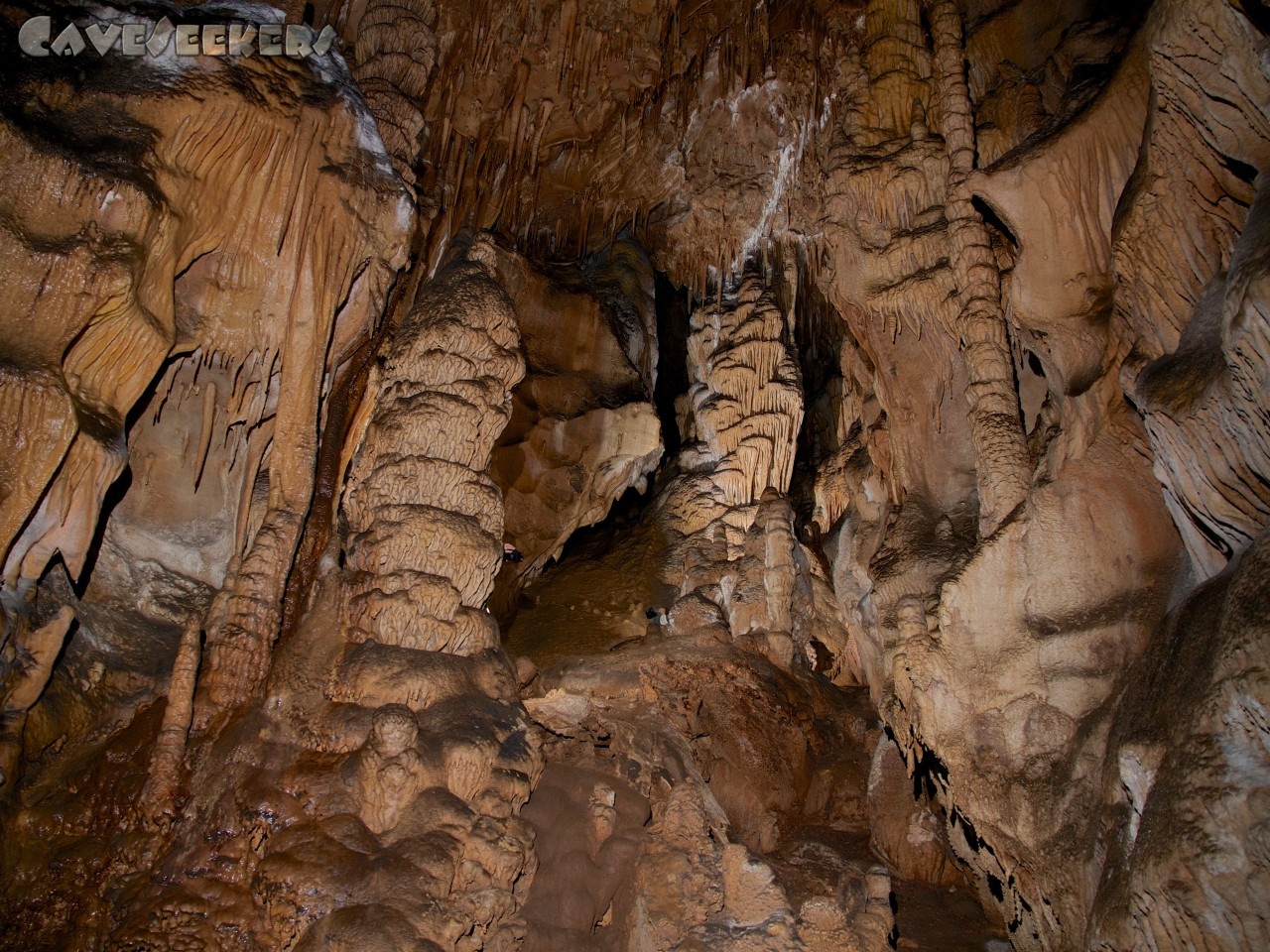 Brezno na Škrklovici: Brutal versinterte Räumlichkeiten.