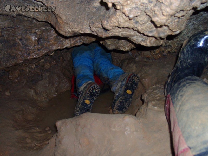 Brunnsteinhöhle: Wasser, Loch, Schleifsack (klein), Heidenreich.