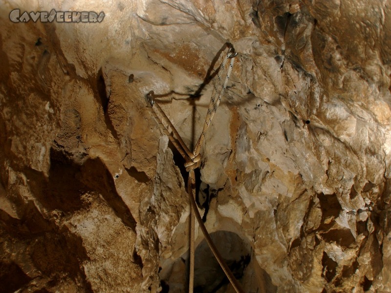 Buso della Pisatela: Wunderbare Ausbauten im Loch.