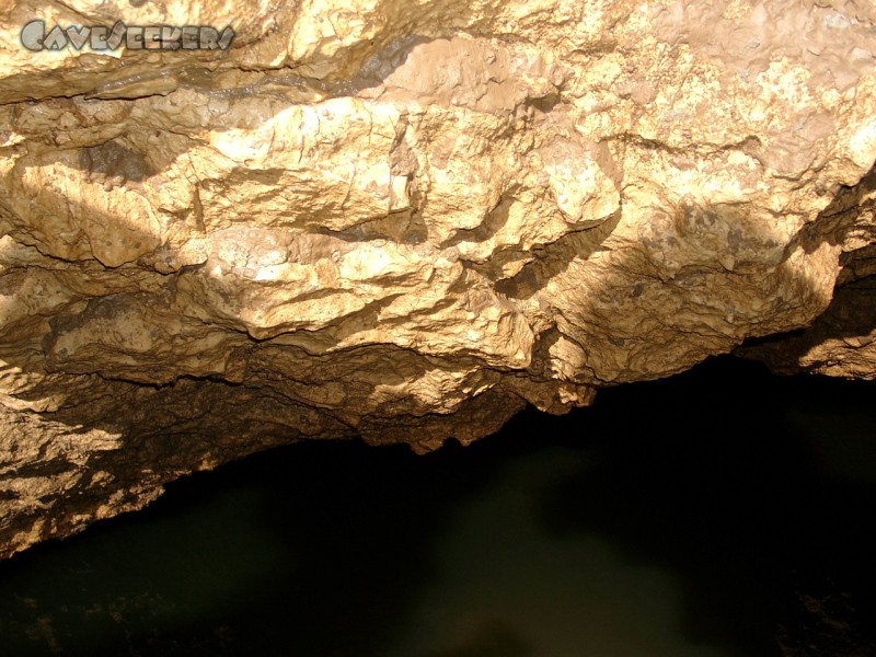 Donauhöhle: Mehr Donauwasser.