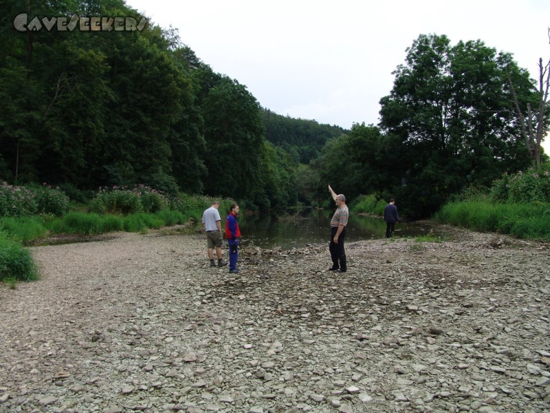 Donauhöhle: Hier versickert die Donau und damit beginnt hier die Donauhöhle, welche schon bald beschifft werden wird.