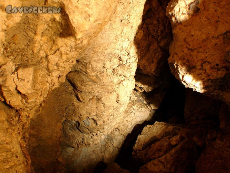 Drachenloch: Das Ein-Raum-Loch.