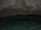 Falkensteiner Höhle - In der Bildmitte eher schlecht zu erkennen: Der zweite Siphon. Man folge mit dem Auge dem Seil, welches in der unteren rechten Ecke enspringt und im Siphon verschwindet. Der Trübungsgrad des Wassers ist noch bei 0%.
