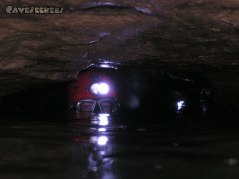 Falkensteiner Höhle: Roter Helm.