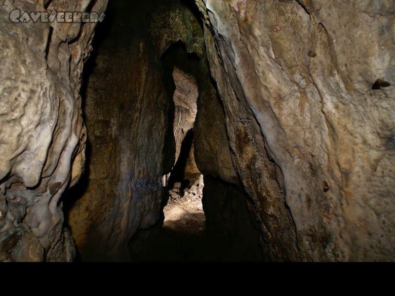 Fankerlloch: Der Felsengang hinter der Engstelle