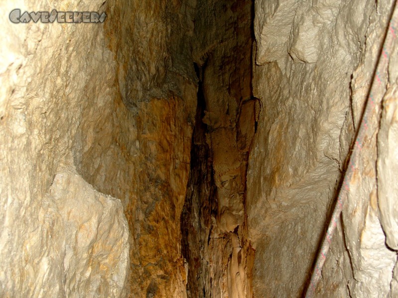 Frauensteinschacht: Dicker Spalt in Ebene 3.