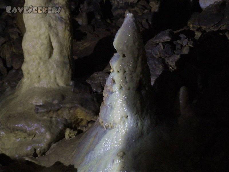 Geißberghöhle: Schon wieder weiß