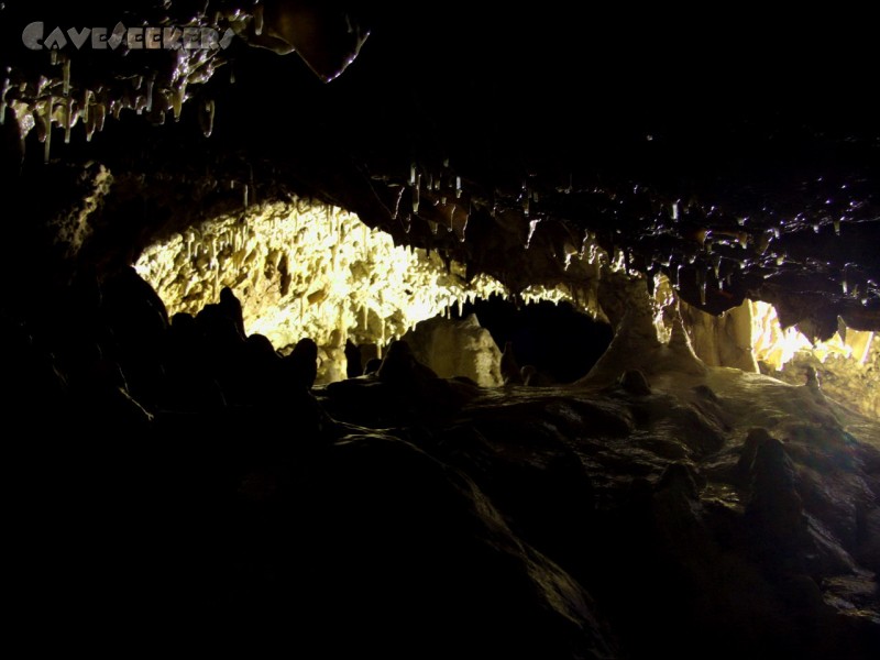 Geißberghöhle: Herr X als Blizschlampe in Aktion