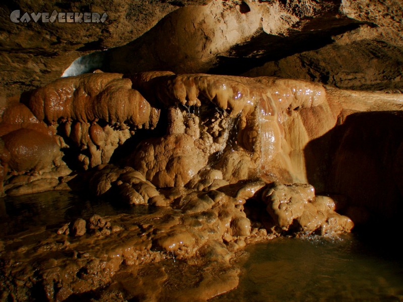 Gouffre du Bief Bousset: Beeindruckende Sinterterassen.