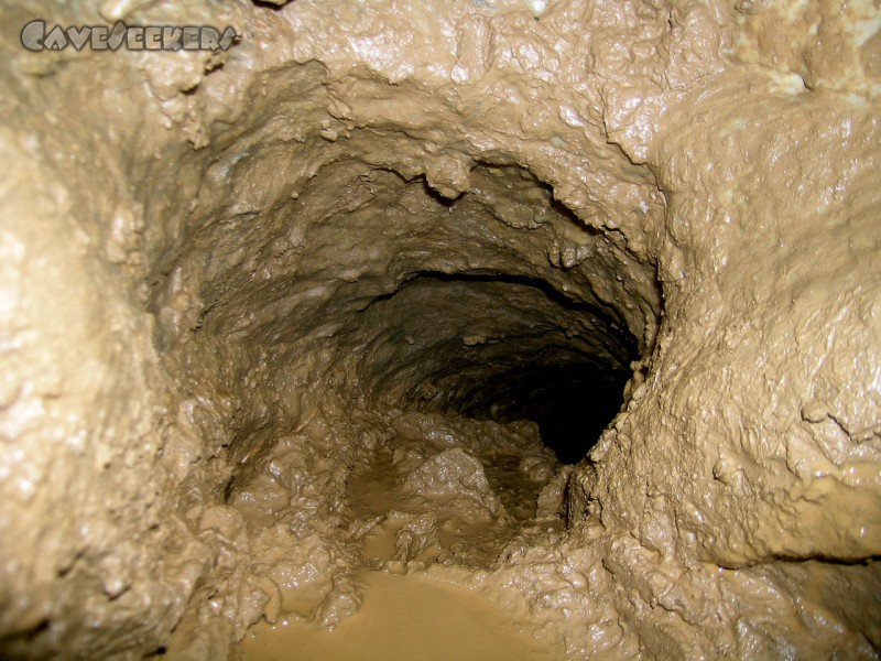 Große Heroldsreuther Höhle: Ein Drecksschluf für Profis.