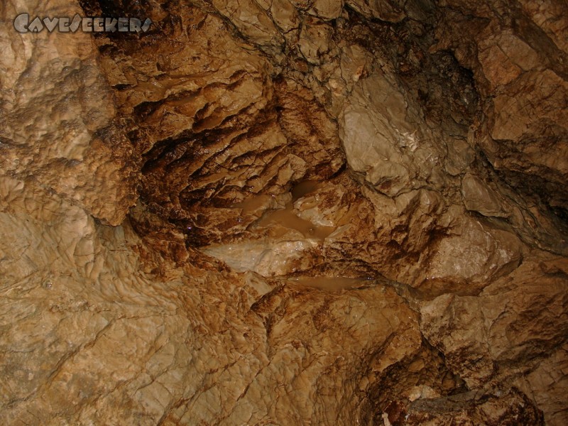 Große Spielberghöhle: Starker Wassereinbruch. Geschätzte 10 Liter pro Tag.