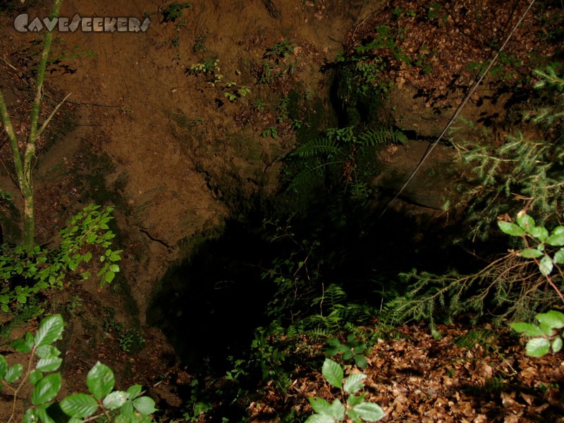 Grundlose Grube: Das grundlose Loch im Boden.