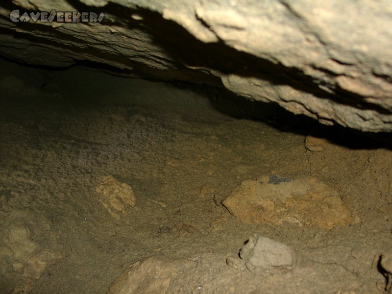 Grundlose Grube: Neuland, etwa 150 cm oder 1,7m²