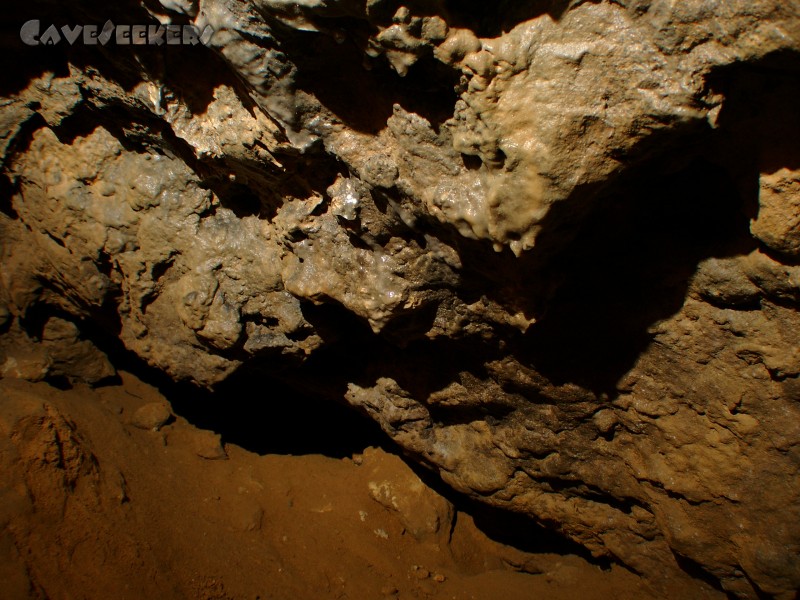 Helenenhöhle: Dennoch findet sich Sinter.