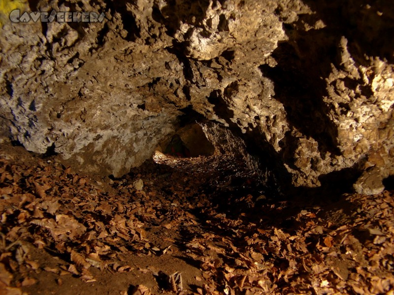 Höhle im Alten Graben: Der Weg nach Links.