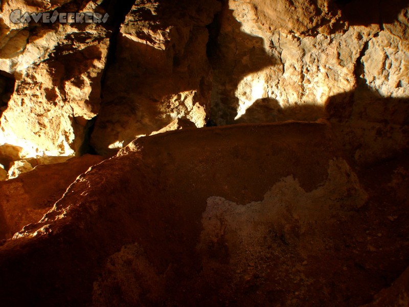 Hohberghöhle: Ehemalige Sinterbecken.