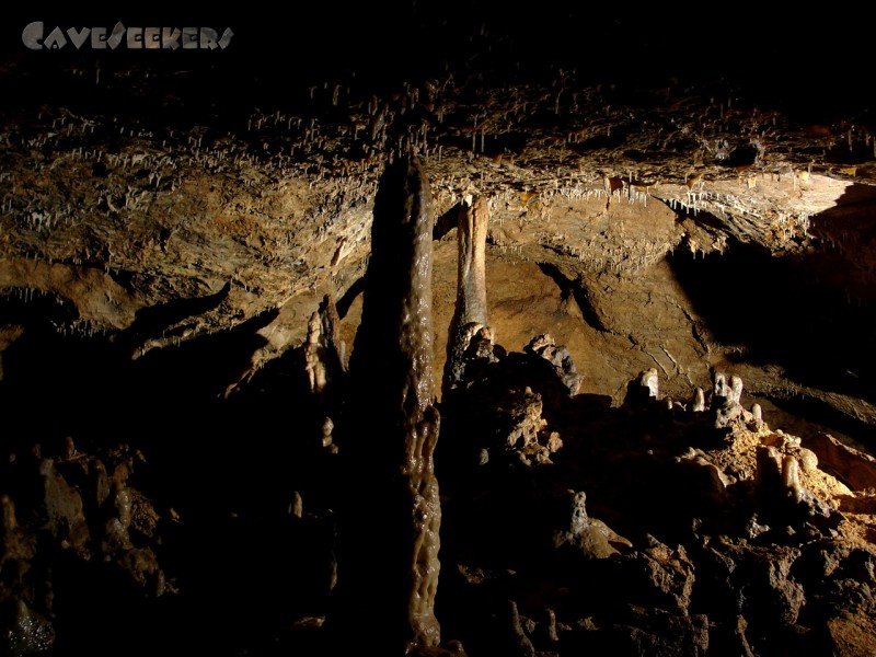 Kästnerhöhle: Oben Jung, unten Alt.