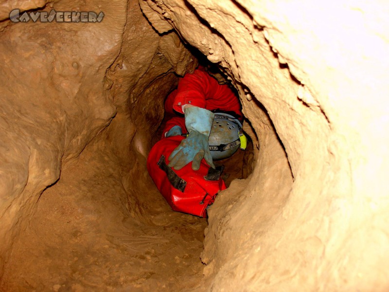 Klausenhöhlen: Mit Sack voran.