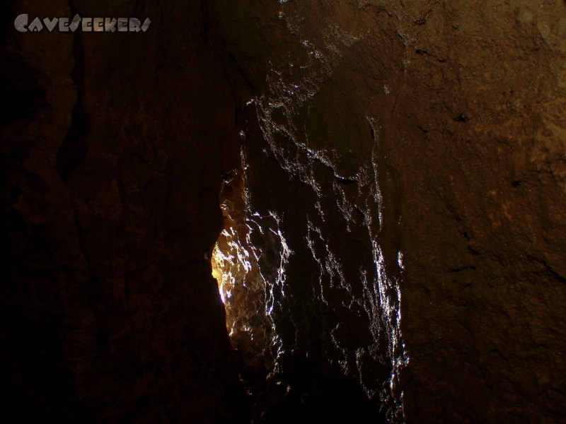 Kniegschlaggerlschacht: Schluf zum zweiten Schacht.