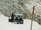 Kühlloch - Im Schnee vor dem Loch.