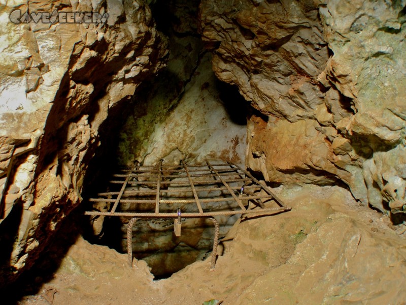 Lp 2: Herrlich verschlossener Eingang.