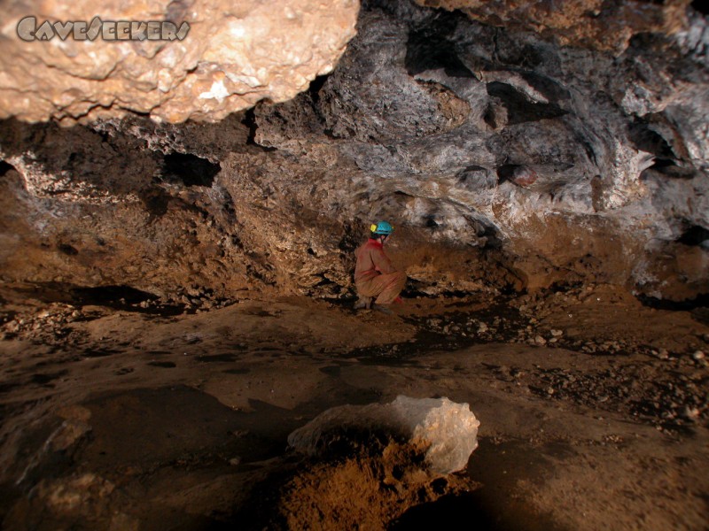 Petershöhle: Verloren: Der Härtl im Hauptraum.