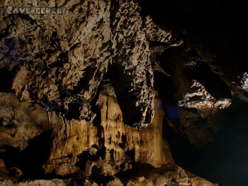 Petershöhle: Dieses Kunstbild erfordert einiges an Konzentration um die gesamte Pracht zu erfassen.