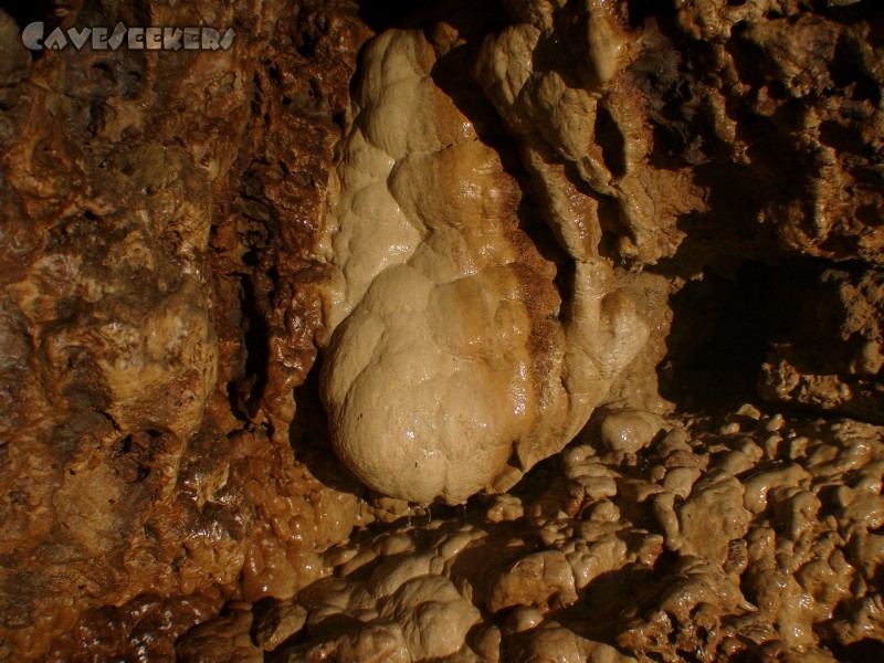 Pumperhöhle: Nochmal in der Totalen. Hier wird ersichtlich, dass der Kampf eigentlich schon verloren ist.