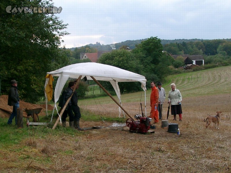 Randdesacker Erdfall: Die ersten Fans bringen schon jetzt mehr Jahre ins Spiel als alle Protagonisten zusammen.