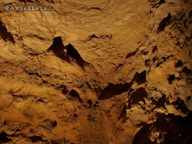 Rennerfelshöhle: Tolle Decke im Neuland.