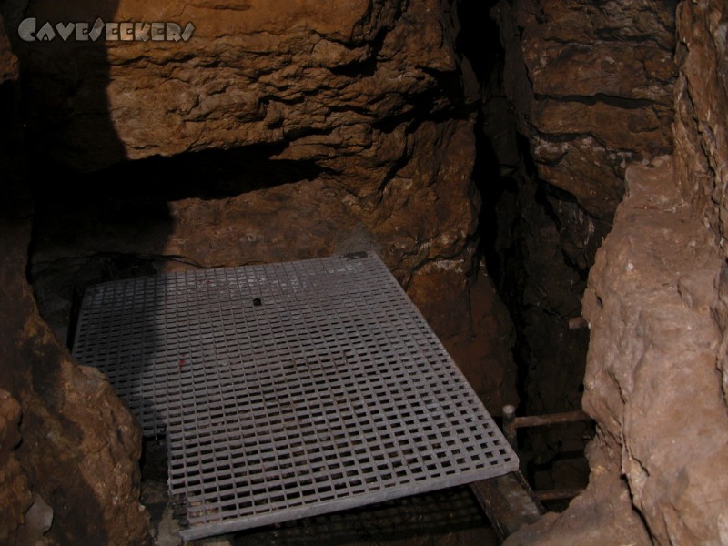 Rostnagelhöhle: Das Podest in Vorvollendung.