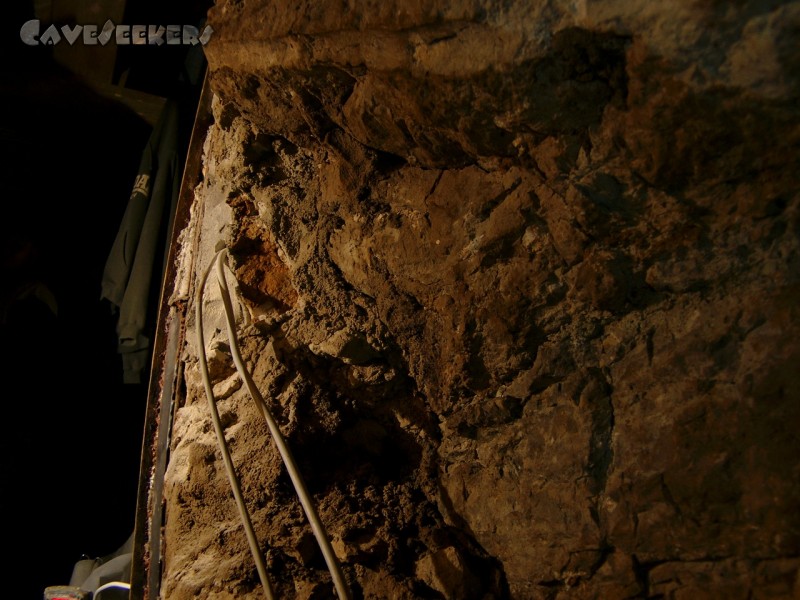 Rostnagelhöhle: Zweifümpfqadrat und a viermal nullacht.