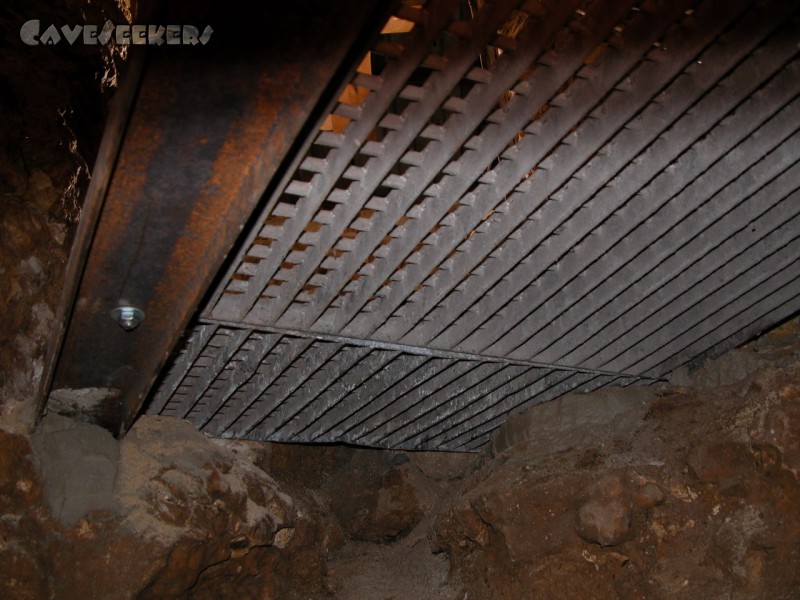 Rostnagelhöhle: Das vollendete Podest - von Unten.