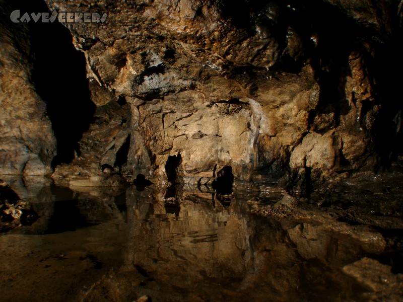 Wassergrotte: Das Wasser der Wassergrotte. Schön eigentlich