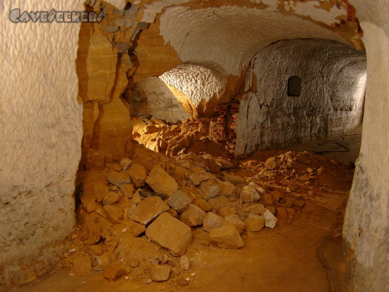 Weißenburger Sommerkeller: Verbruch im Loch