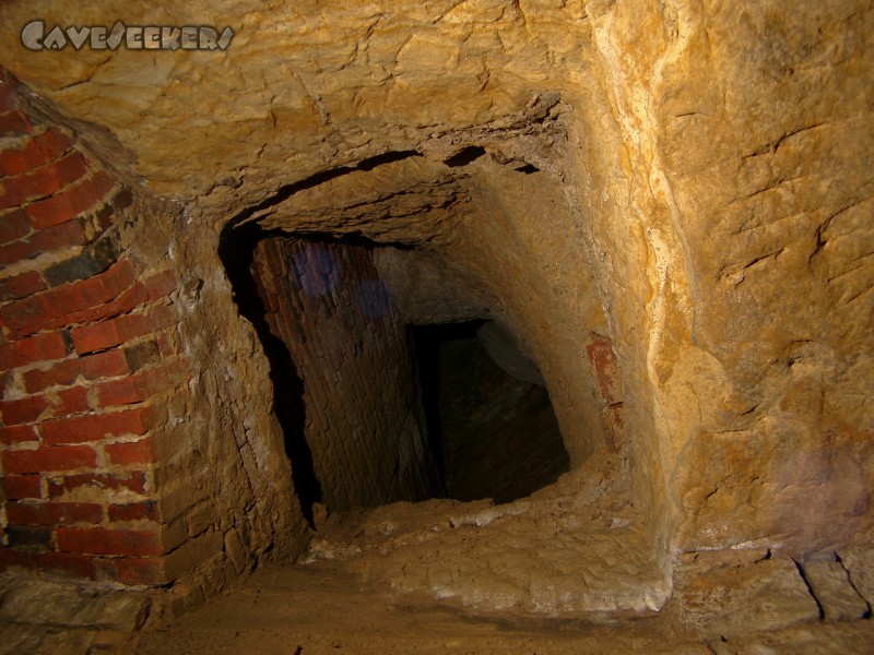 Weißenburger Sommerkeller: Einer der unzähligen Belüftungsschächte