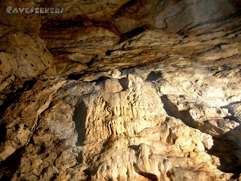X-Akten Höhle: In der Verbruchhalle.