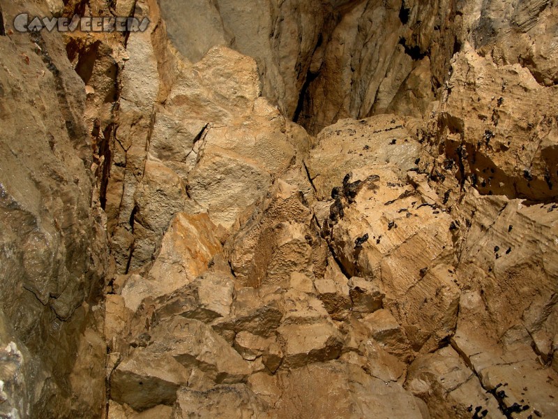 X-Akten Höhle: Verbruchhalle.
